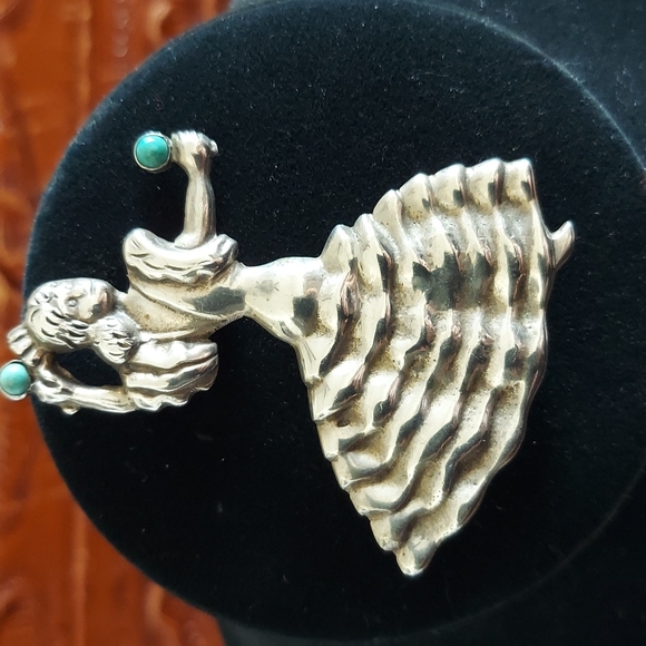 Sterling Silver Spanish Flamingo Dancer Pin - Picture 1 of 5
